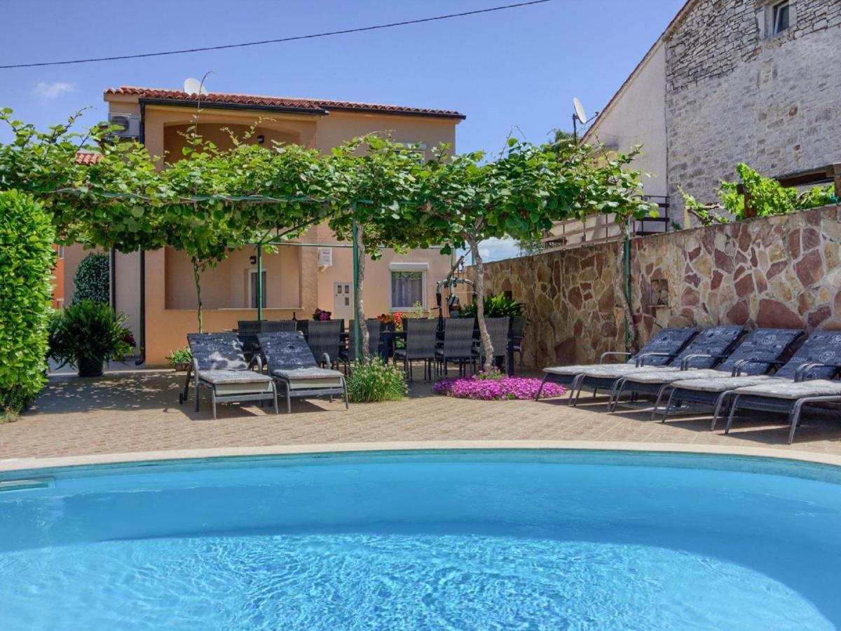 Spacious Holiday Home In Peroj With Private Pool Exterior foto