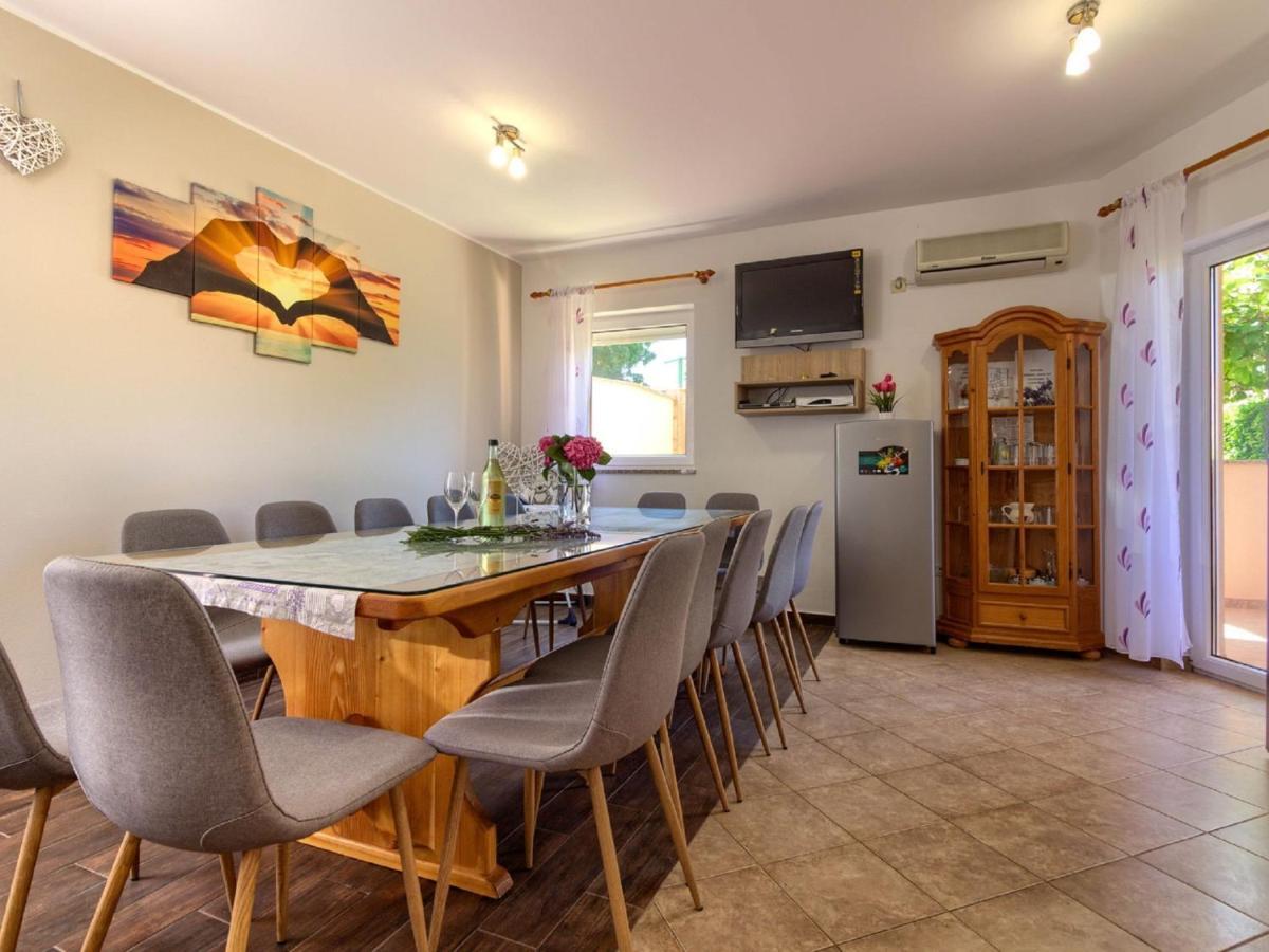 Spacious Holiday Home In Peroj With Private Pool Exterior foto