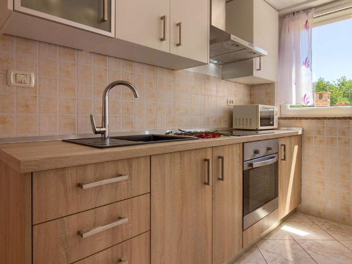 Spacious Holiday Home In Peroj With Private Pool Exterior foto